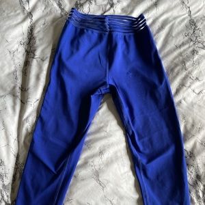 Coral blue Alo Yoga leggings